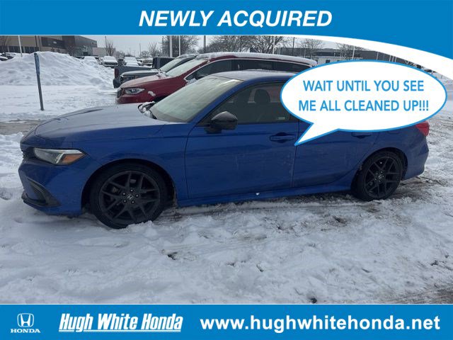 Used 2023 Honda Civic Sport image 2