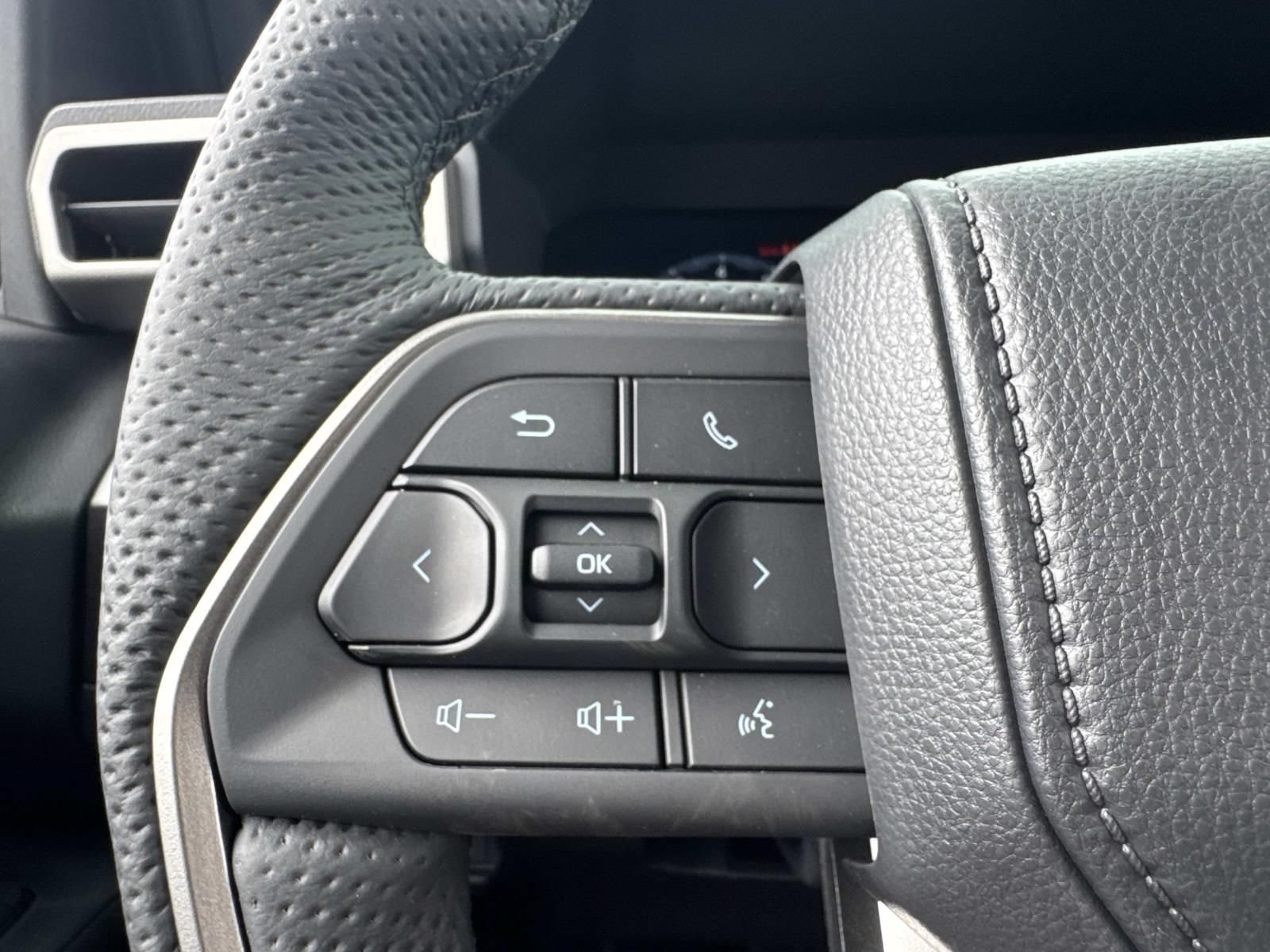 New 2026 Toyota Tacoma TRD Off-Road AWD/4WD image 11