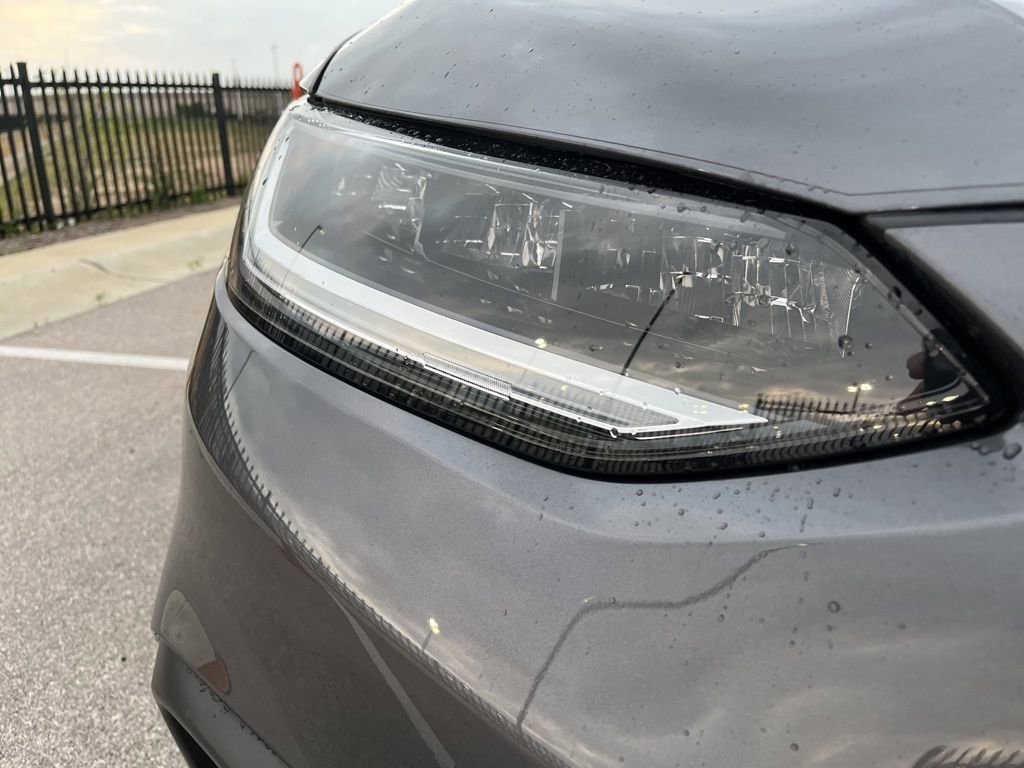 Certified 2025 Honda HR-V LX image 13