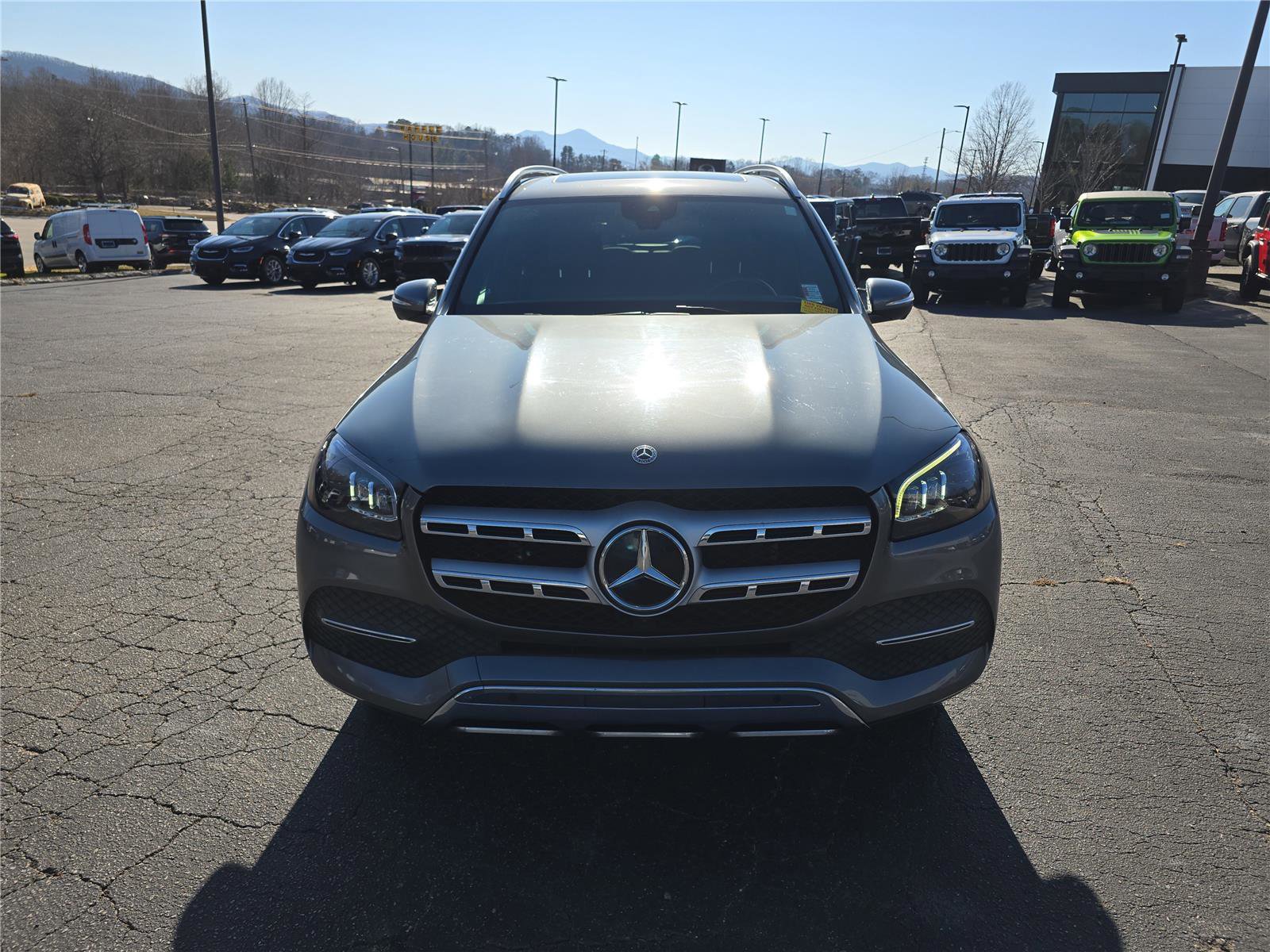 Used 2021 Mercedes-Benz GLS 450 4MATIC image 9