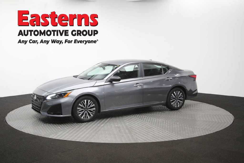 Used 2024 Nissan Altima 2.5 SV FWD image 60
