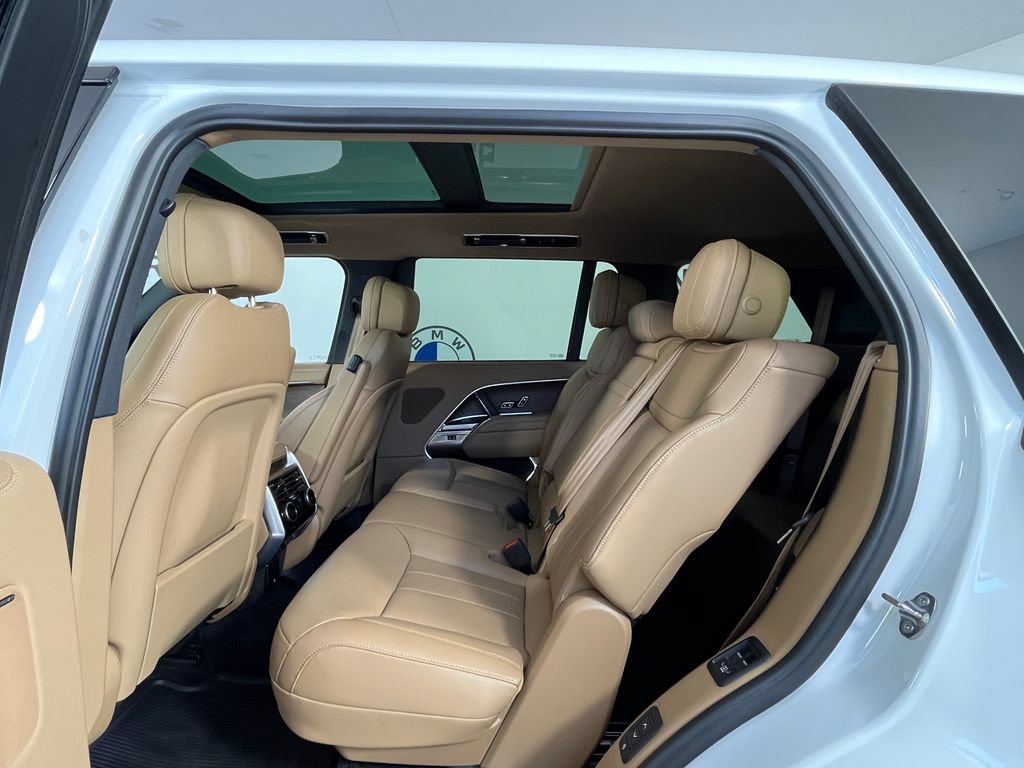 Used 2025 Land Rover Range Rover Long Wheelbase SE AWD/4WD image 22