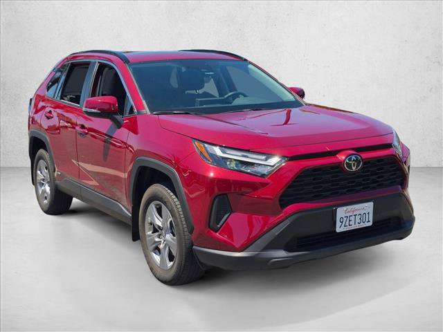 Used 2025 Toyota RAV4 XLE w/ Convenience Package AWD/4WD image 4