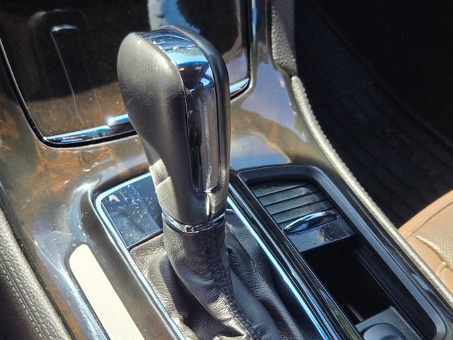 Used 2015 Lincoln MKS AWD w/ Equipment Group 201A image 29