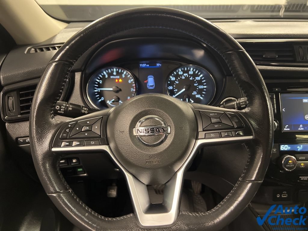 Used 2018 Nissan Rogue SV AWD/4WD image 25