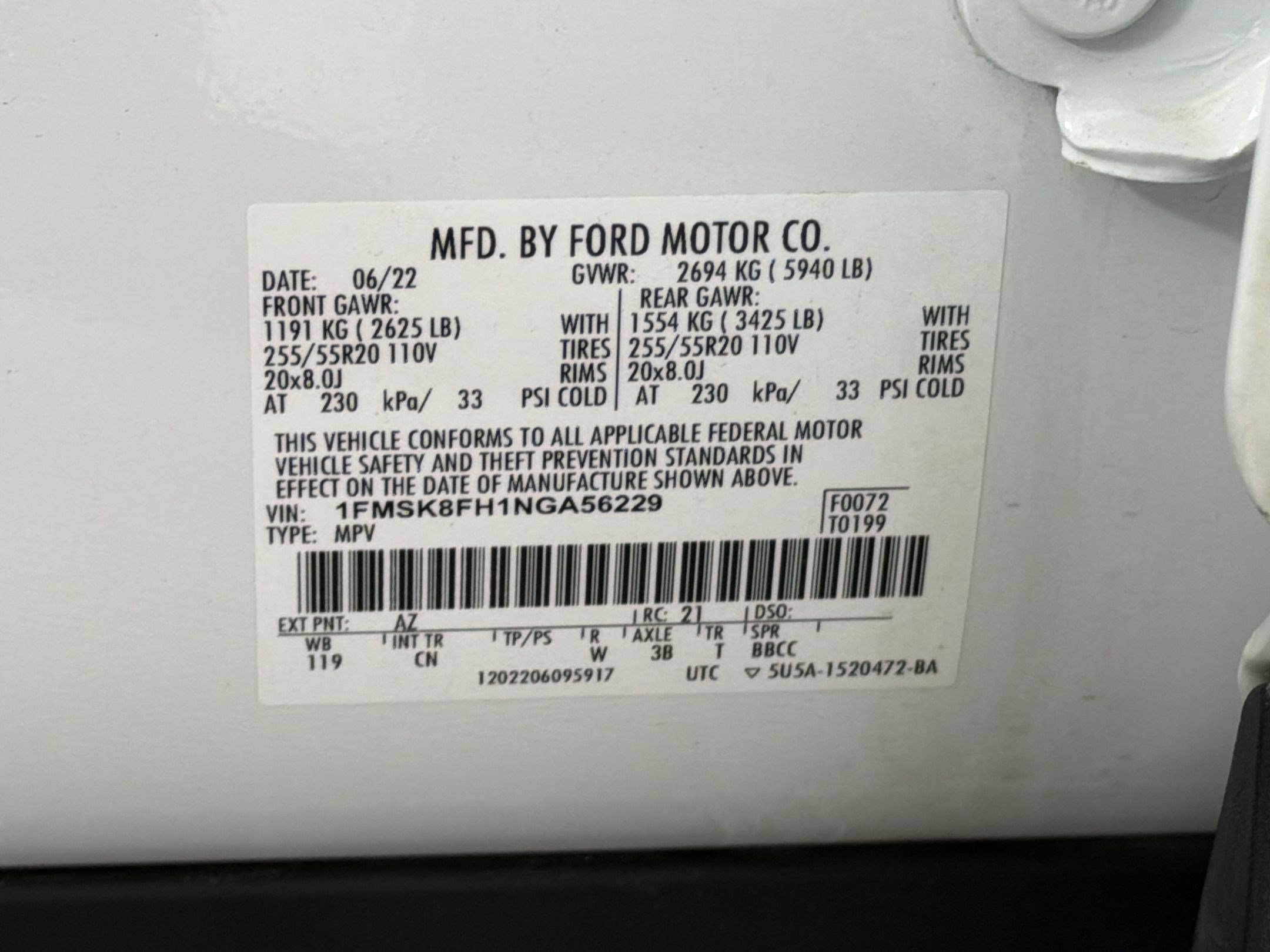 Used 2022 Ford Explorer Limited w/ Equipment Group 301A AWD/4WD image 25