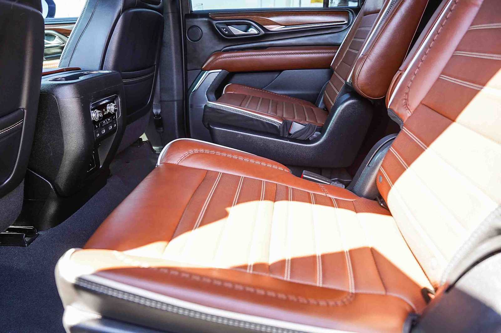 Used 2023 GMC Yukon XL Denali Ultimate image 19