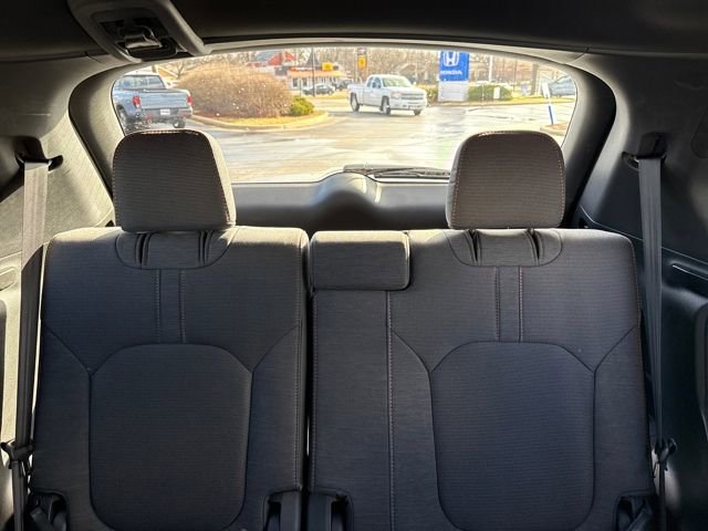 Certified 2025 Honda Pilot Sport image 24