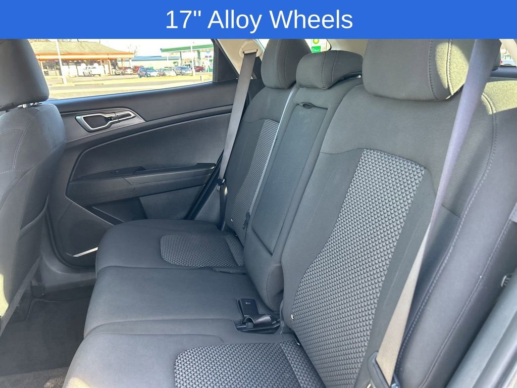 Used 2024 Kia Sportage LX image 12