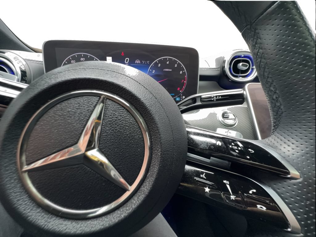 Used 2023 Mercedes-Benz C 300 Sedan image 40