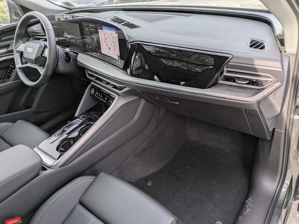 New 2025 Audi Q5 Premium Plus image 24