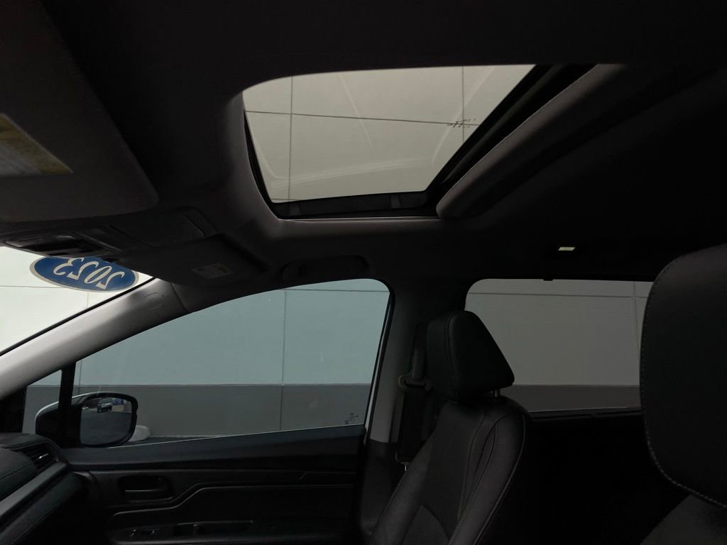 Used 2023 Honda Odyssey EX-L image 29