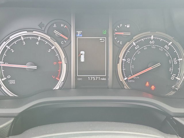 Used 2023 Toyota 4Runner TRD Off-Road image 32