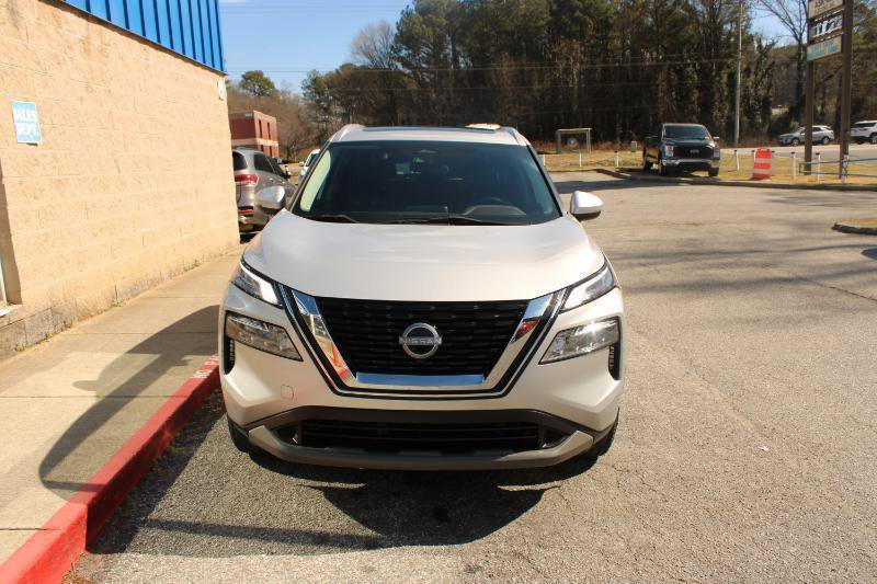 Used 2022 Nissan Rogue SV w/ SV Premium Package FWD image 2