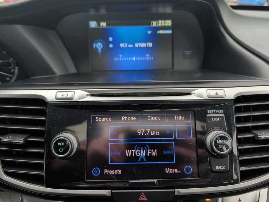 Used 2015 Honda Accord EX-L image 13