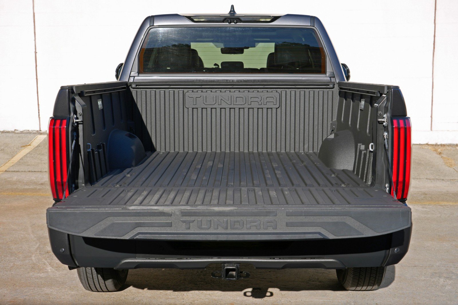 Used 2024 Toyota Tundra Limited AWD/4WD image 10