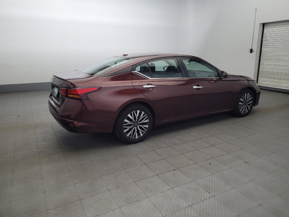 Used 2023 Nissan Altima 2.5 SV image 10