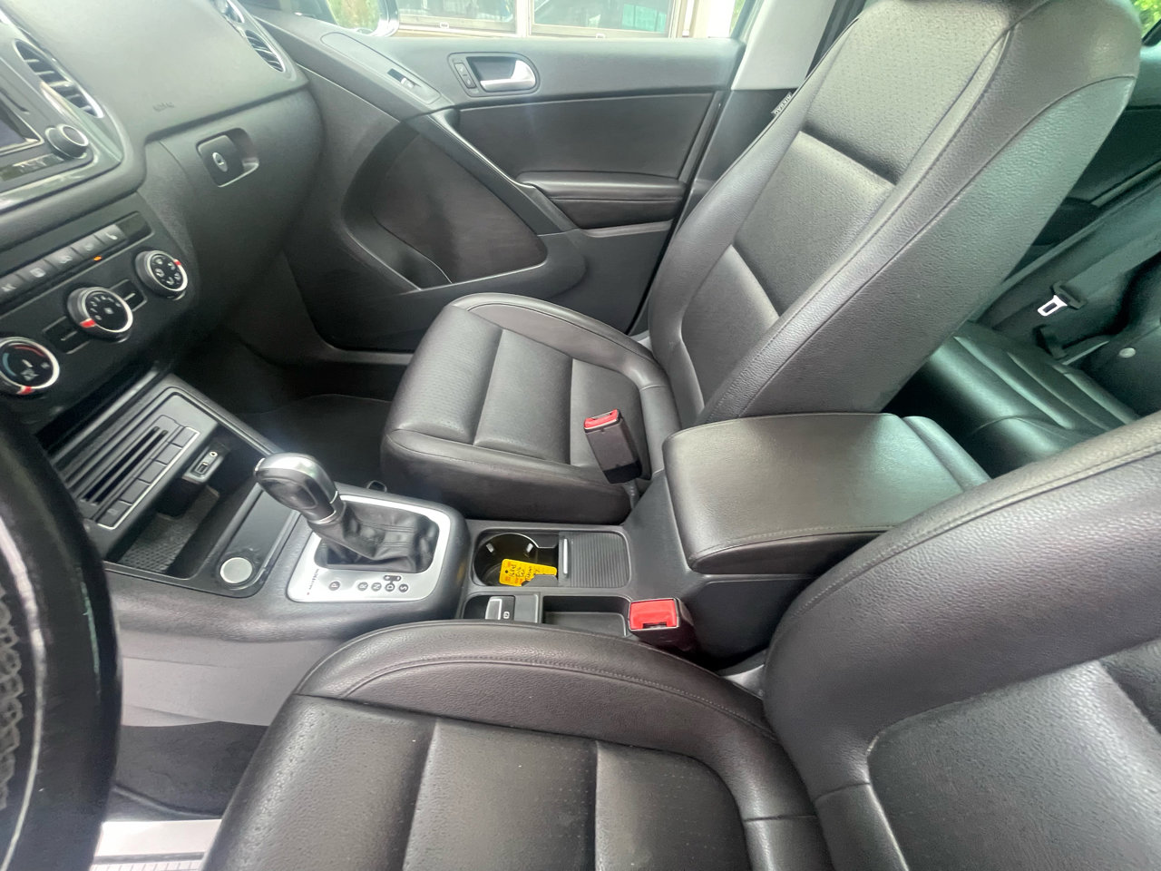 Used 2016 Volkswagen Tiguan SE image 15