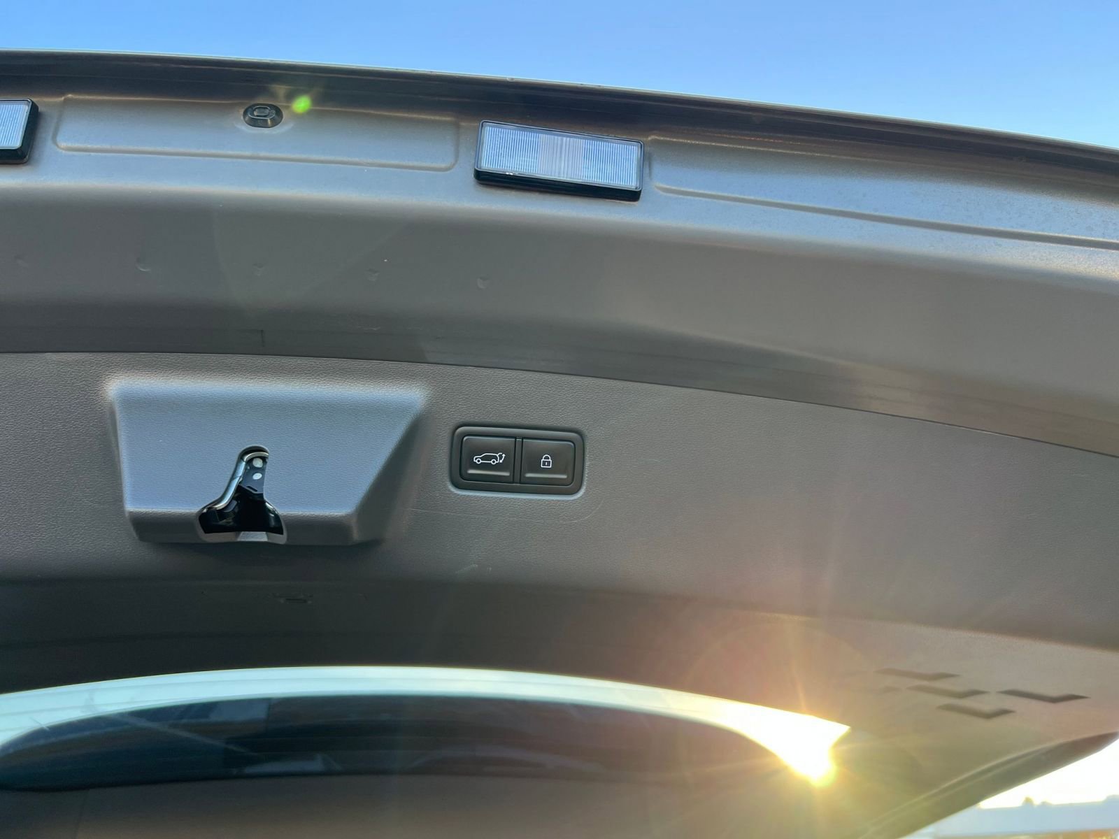 Used 2025 Hyundai Santa Fe SEL image 24