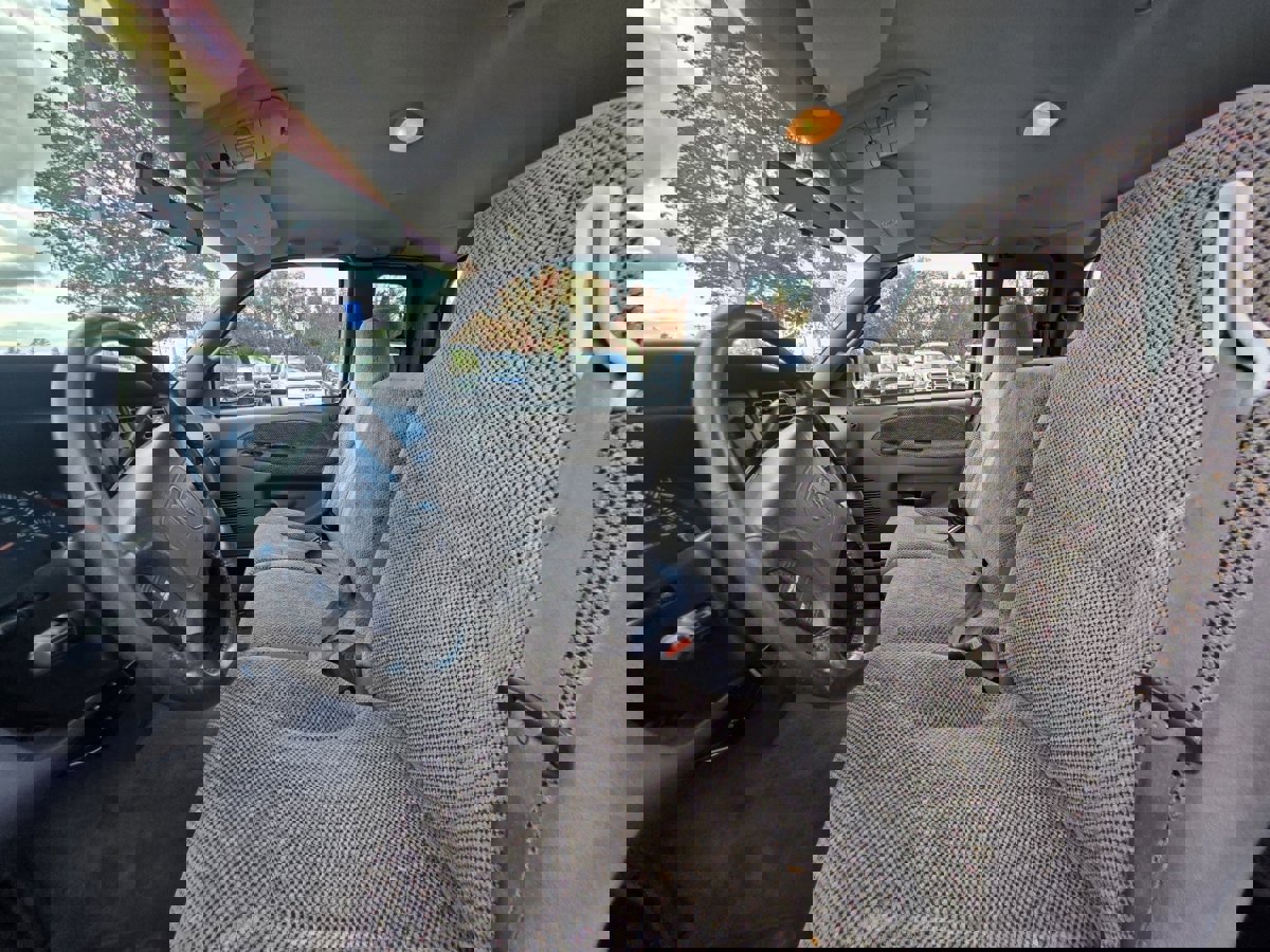 Used 1999 Dodge Ram 2500 Truck 2WD Quad Cab image 10