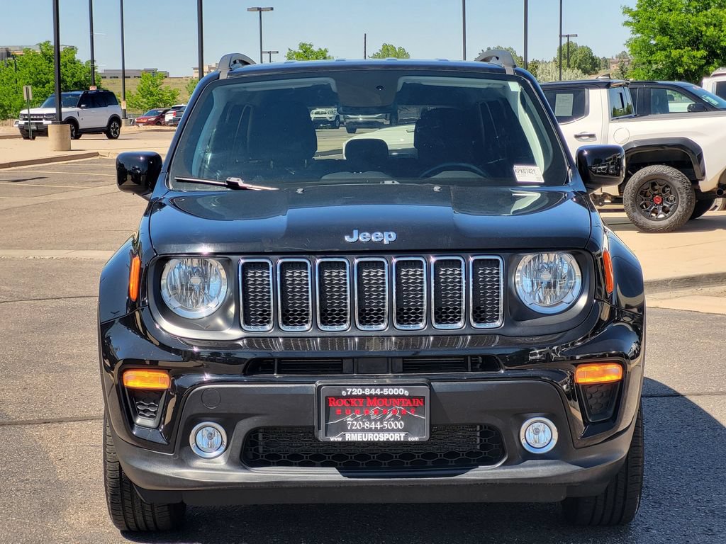 Used 2019 Jeep Renegade Latitude w/ Cold Weather Group AWD/4WD image 9