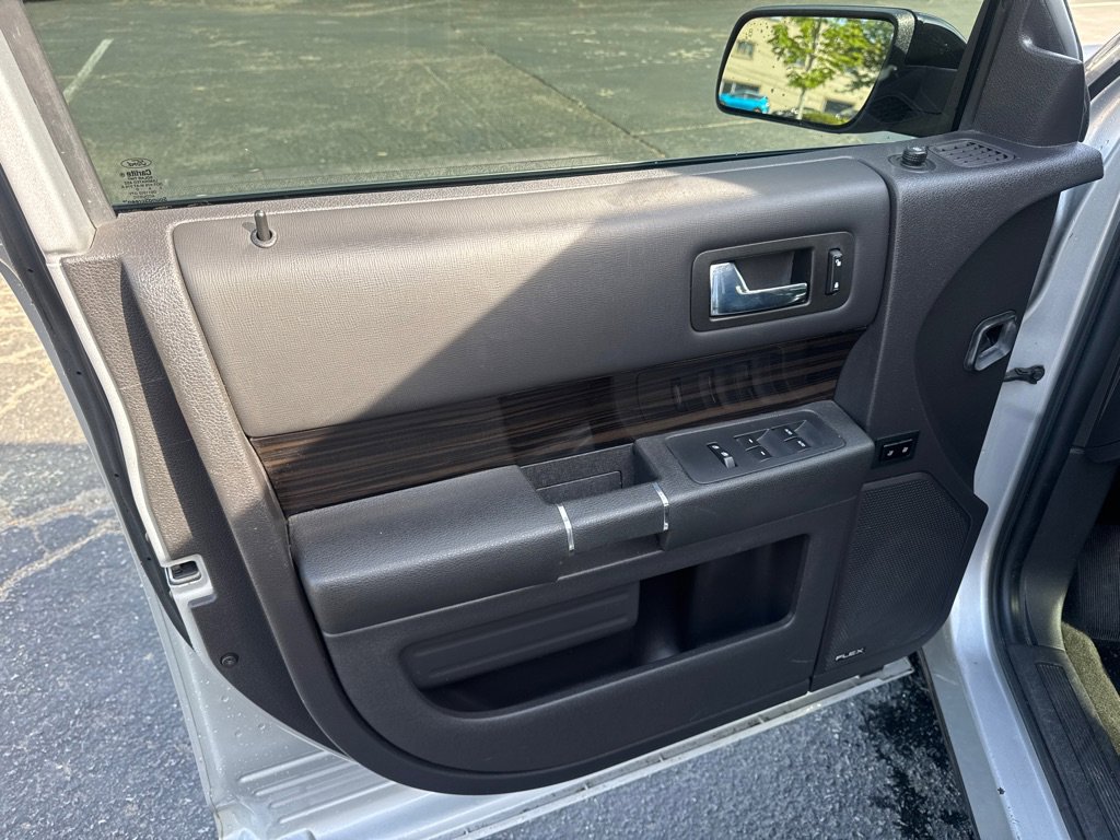 Used 2015 Ford Flex SEL w/ Equipment Group 202A FWD image 14