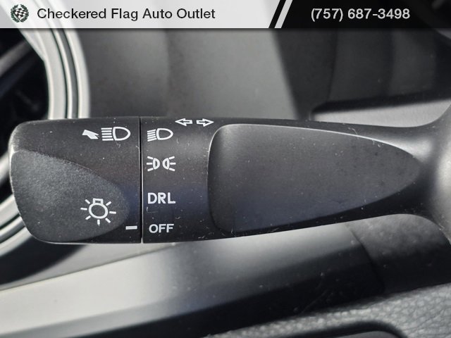 Used 2016 Toyota Tacoma SR image 27