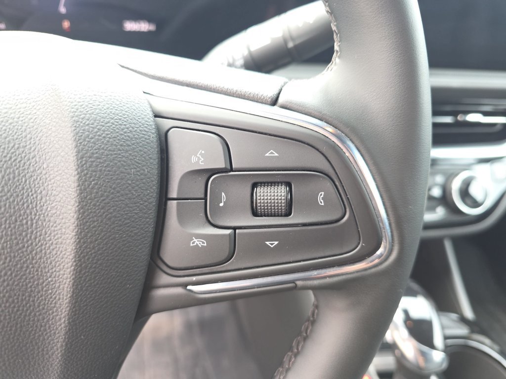 Used 2024 Buick Envista Sport Touring w/ Convenience I Package FWD image 19