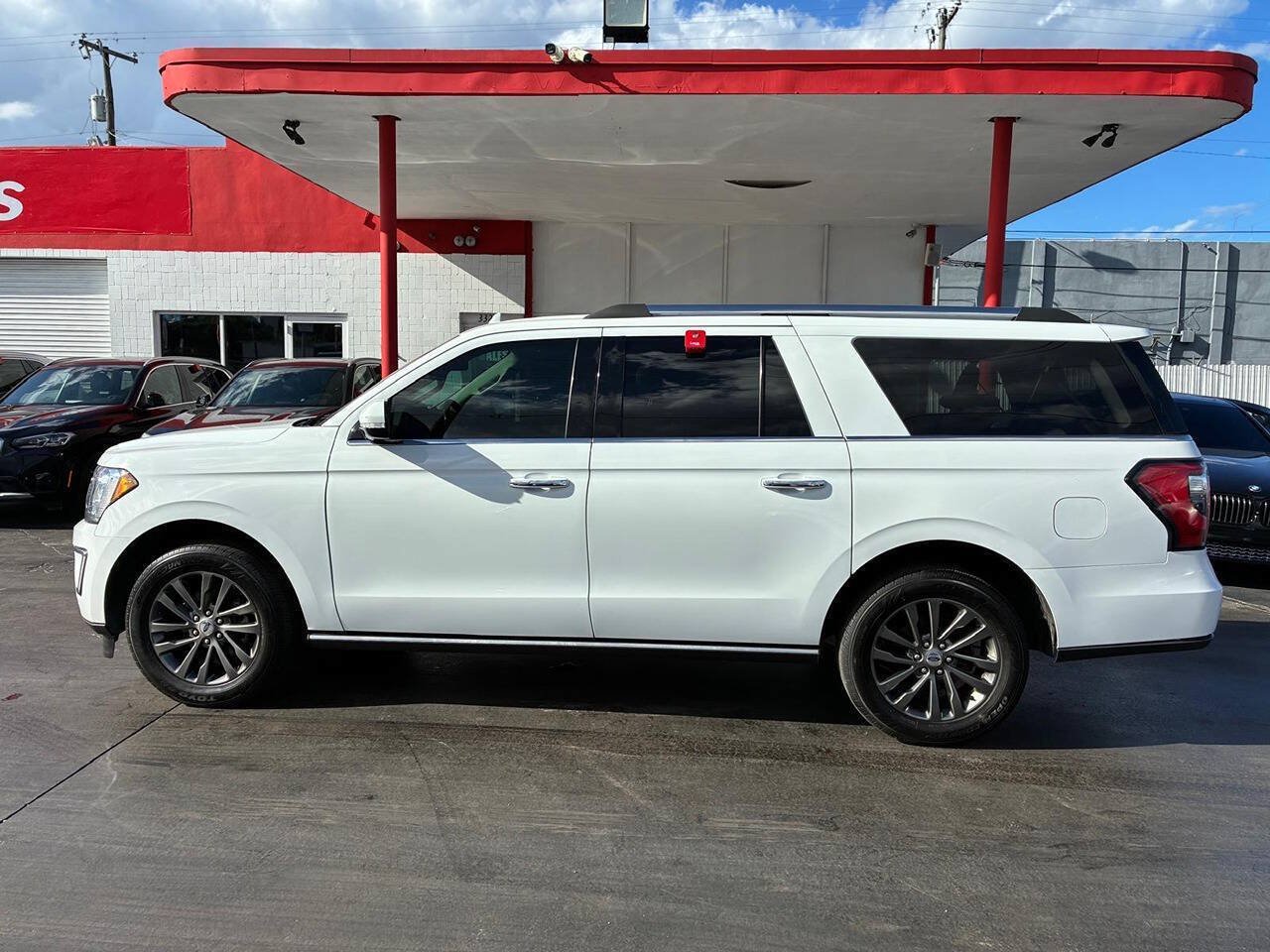 Used 2020 Ford Expedition Max Limited RWD image 11