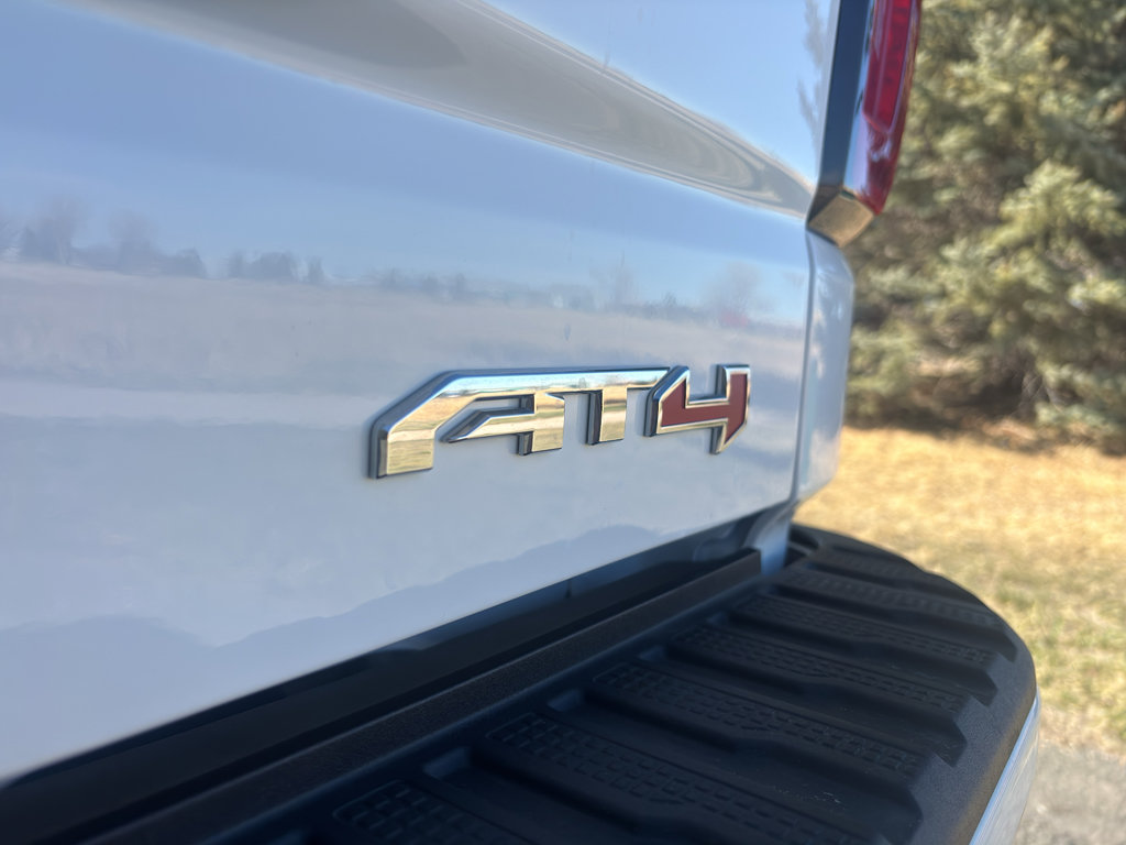 Used 2023 GMC Sierra 1500 AT4 AWD/4WD image 7