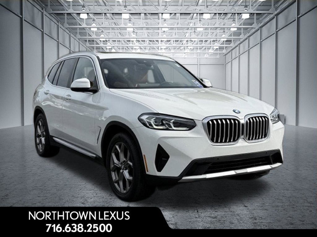 Used 2024 BMW X3 xDrive30i w/ Premium Package w/ZPA AWD/4WD image 4