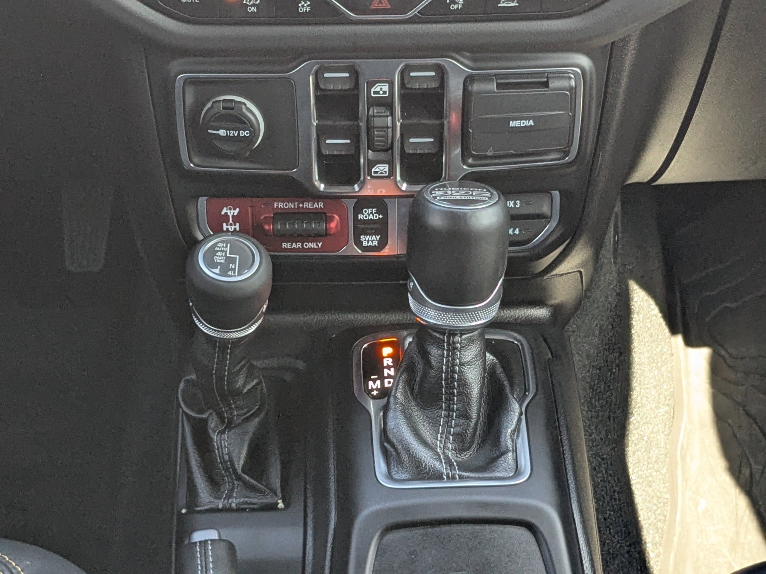 Used 2024 Jeep Wrangler Unlimited Rubicon 392 image 19