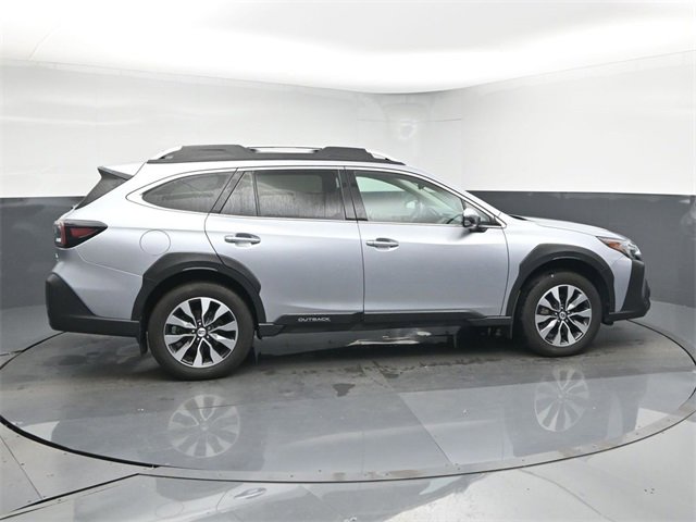 Used 2023 Subaru Outback Touring XT image 8