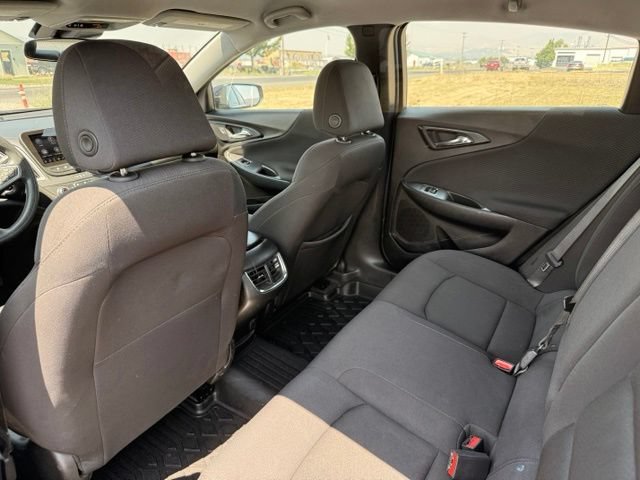 Used 2023 Chevrolet Malibu LT FWD image 16