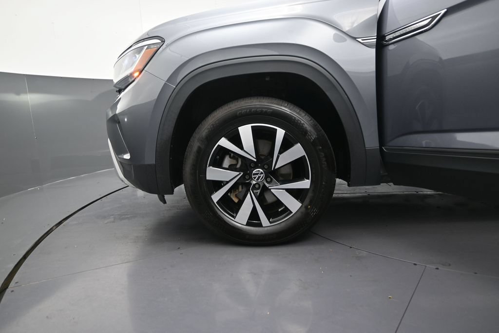 Used 2022 Volkswagen Atlas Cross Sport SE FWD image 18