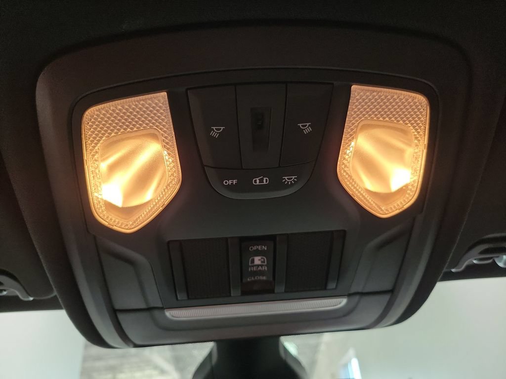 Used 2021 RAM 1500 Big Horn AWD/4WD image 48
