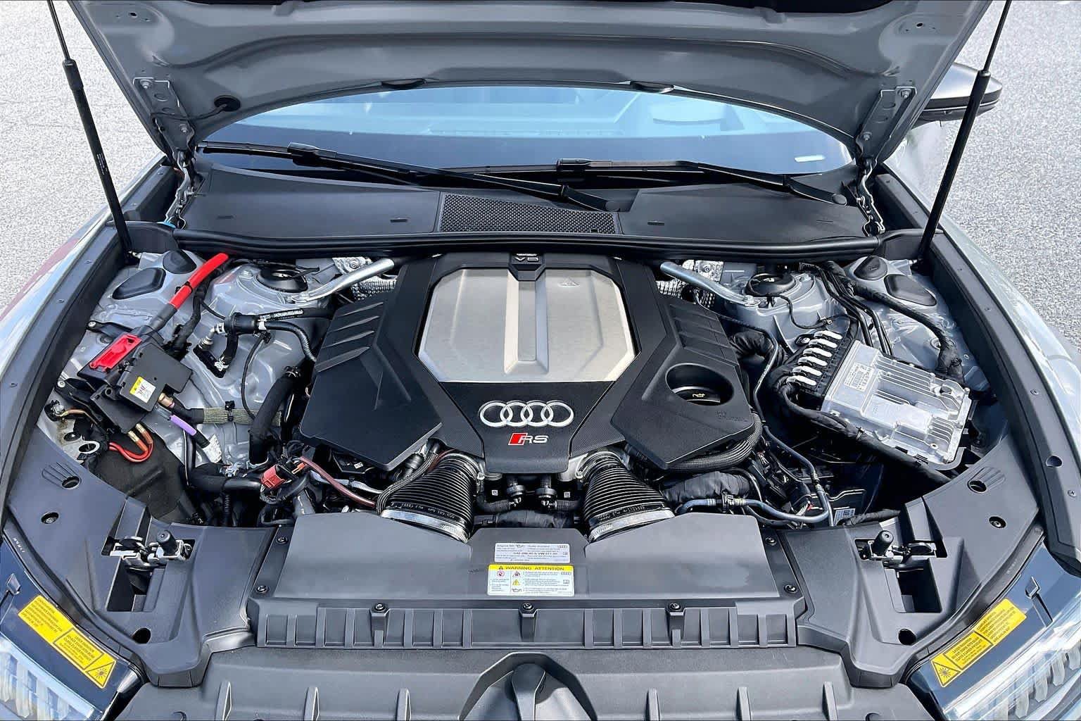 Used 2025 Audi RS 6 performance AWD/4WD image 32
