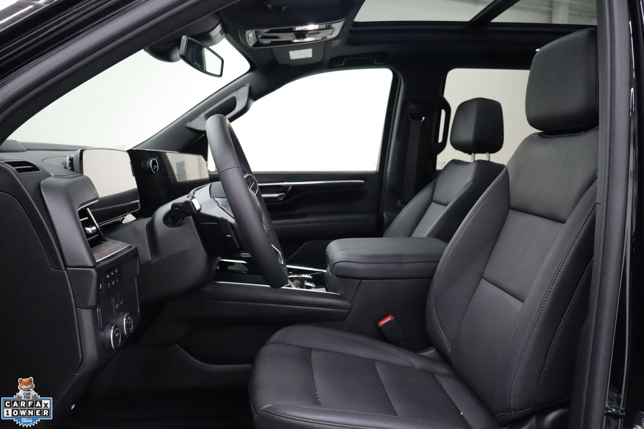 Used 2025 Chevrolet Tahoe LT w/ Comfort Package image 14