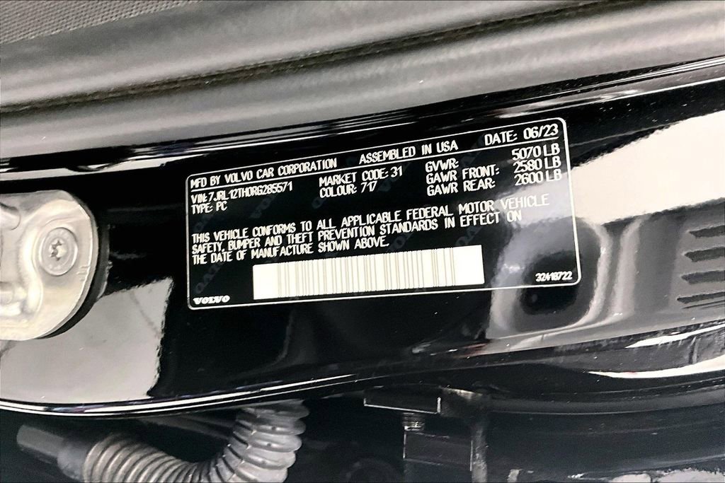 Used 2024 Volvo S60 B5 Plus w/ Protection Package Premier image 41