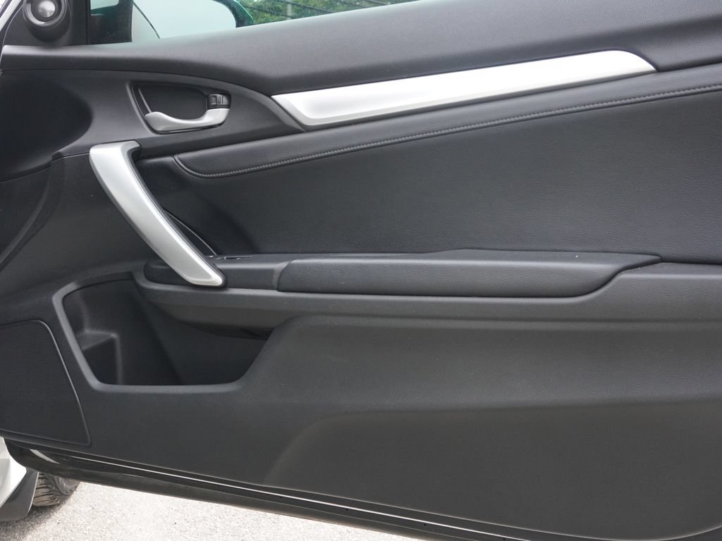 Used 2019 Honda Civic Touring image 20