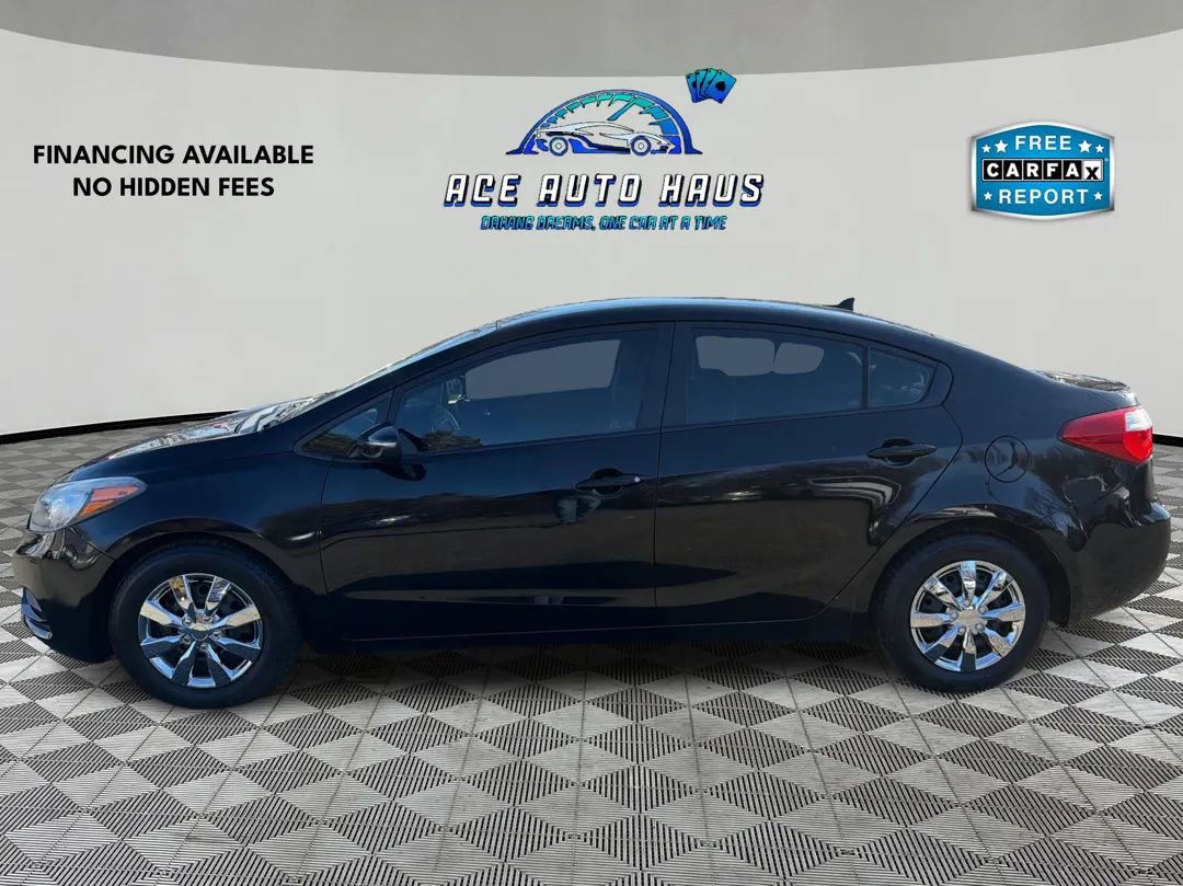Used 2015 Kia Forte LX w/ Popular Package image 4