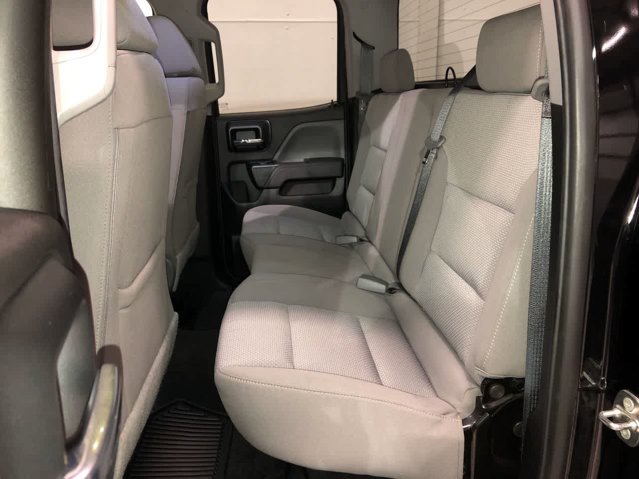 Used 2018 Chevrolet Silverado 1500 Custom w/ Custom Value Package AWD/4WD image 5