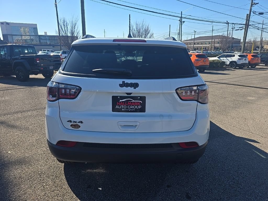 New 2026 Jeep Compass Latitude AWD/4WD image 4