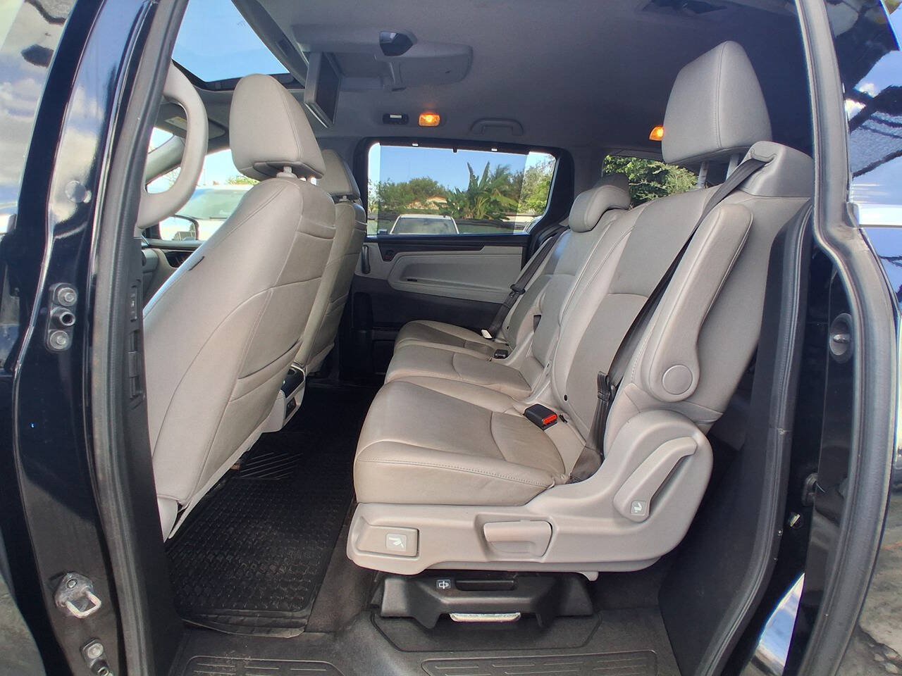 Used 2019 Honda Odyssey Elite image 18