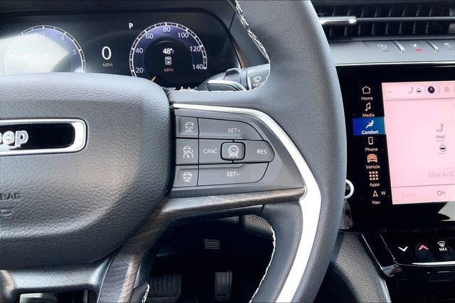 Used 2026 Jeep Grand Cherokee Limited AWD/4WD image 19