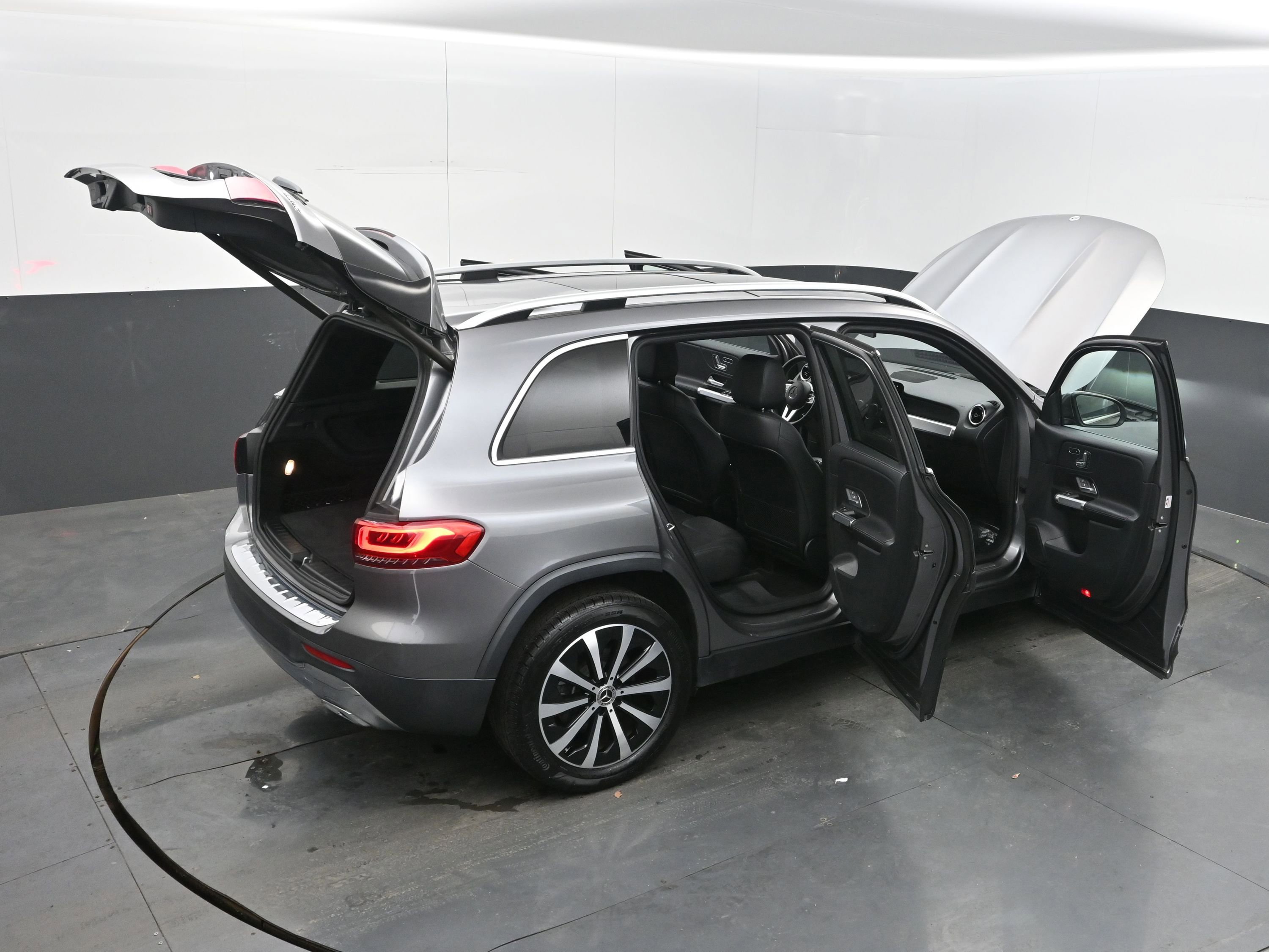 Used 2023 Mercedes-Benz GLB 250 GLB 250 image 44