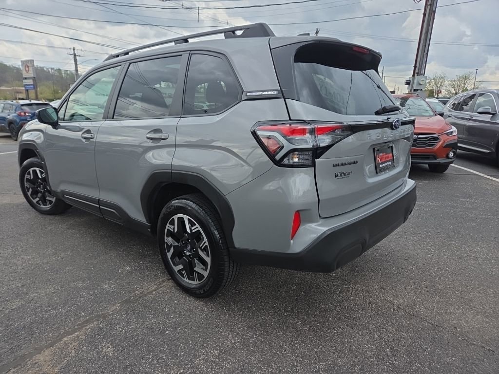 Certified 2025 Subaru Forester Premium w/ Convenience Package #1 image 4