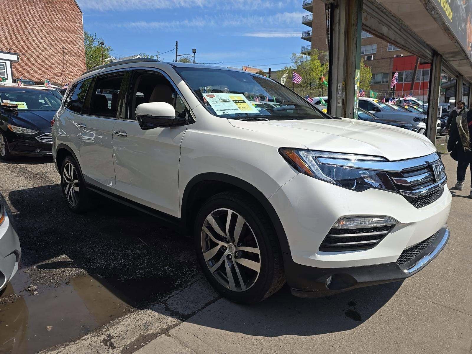 Used 2016 Honda Pilot Touring image 4