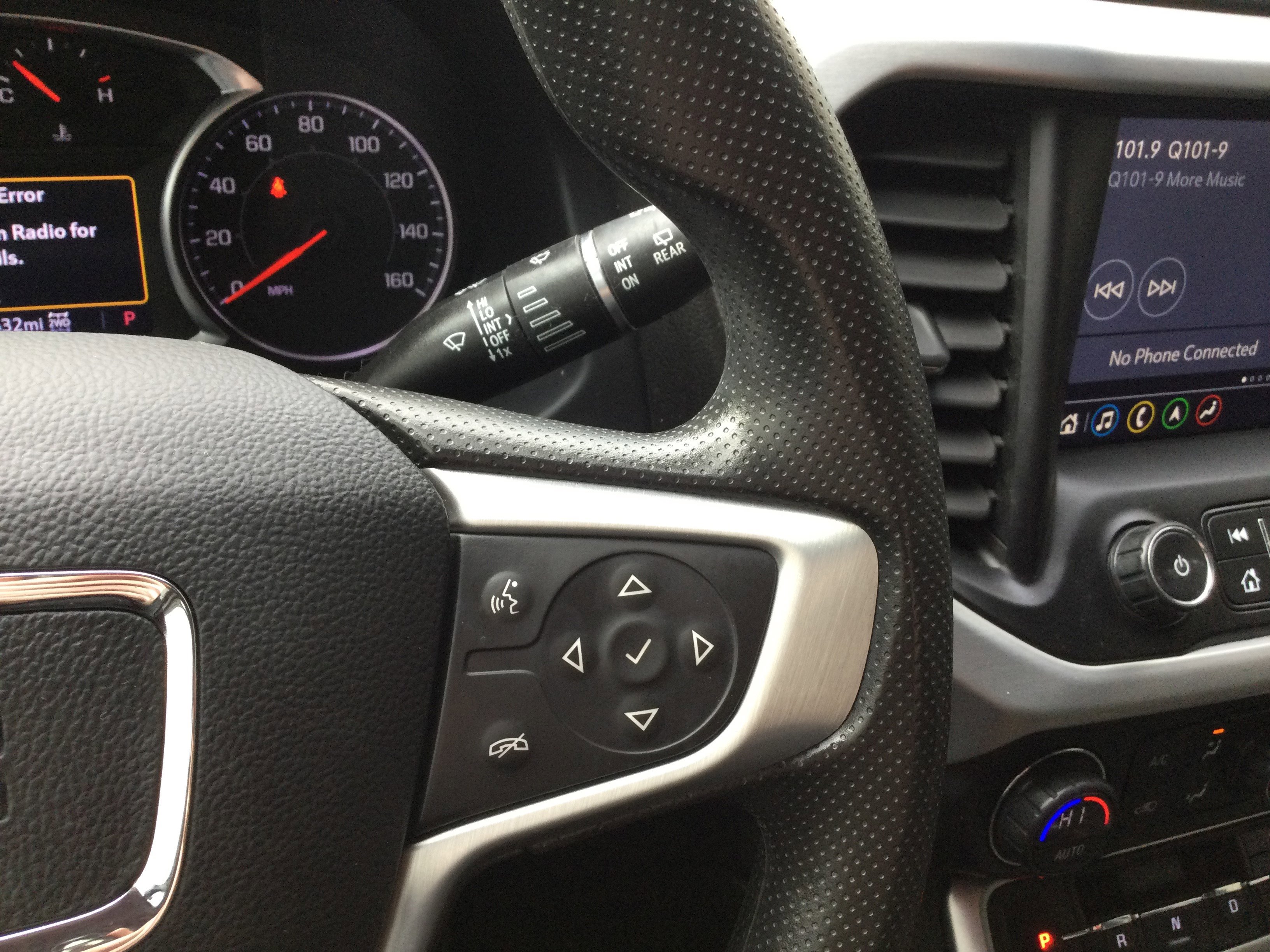 Used 2021 GMC Acadia SLE w/ Driver Convenience Package image 16