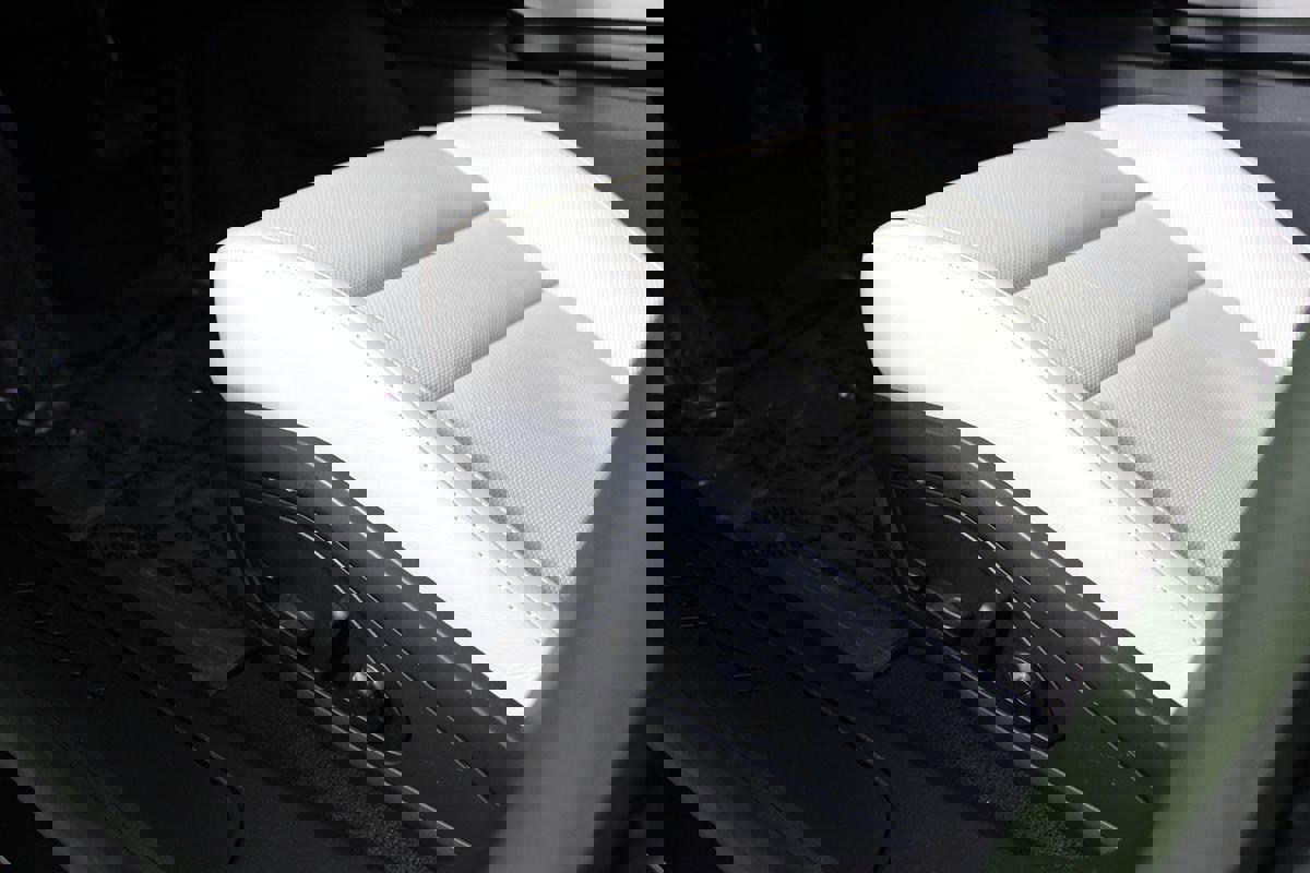 Used 2023 Porsche Taycan w/ Premium Package RWD image 13